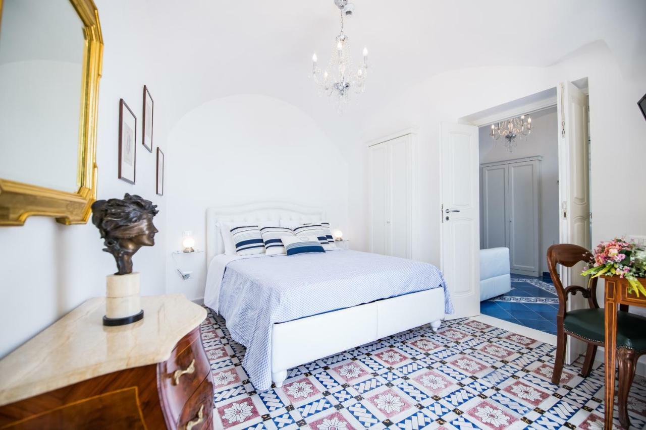 Suite Picasso Амальфі Екстер'єр фото
